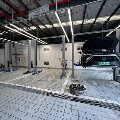 Guter Preis T240M-1 Wirtschaftlicher Zwei-Posten-Autolift für kleine Werkstätten Online