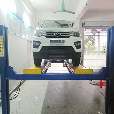 ভালো দাম T440D 4 কর্মশালার দক্ষতার জন্য পোস্ট কার উত্তোলন সরঞ্জাম 4000kg অনলাইন