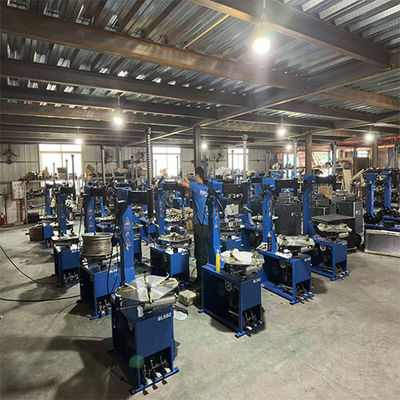 Buen precio XT-721 Cambio de neumáticos para talleres de reparación de automóviles y garajes adecuado para varios tamaños de neumáticos CE certificado fácil de operar en línea